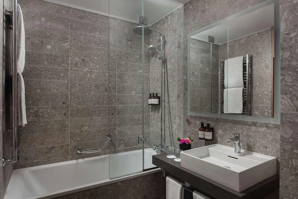**** Hotel Nh Collection City Life Mailand Italien