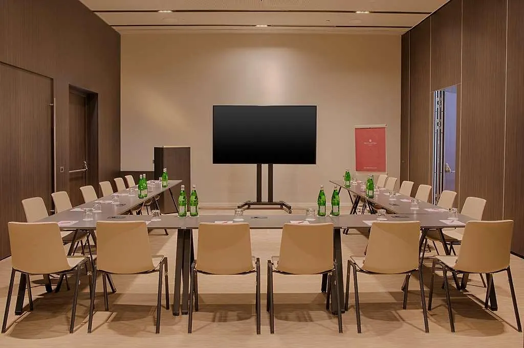 Nh Collection City Life Milan 4*,