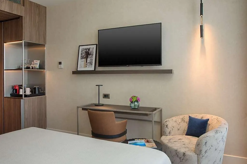 Nh Collection City Life Milan 4*,  Italy